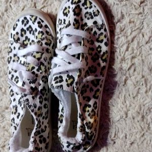 Leopard,size 8